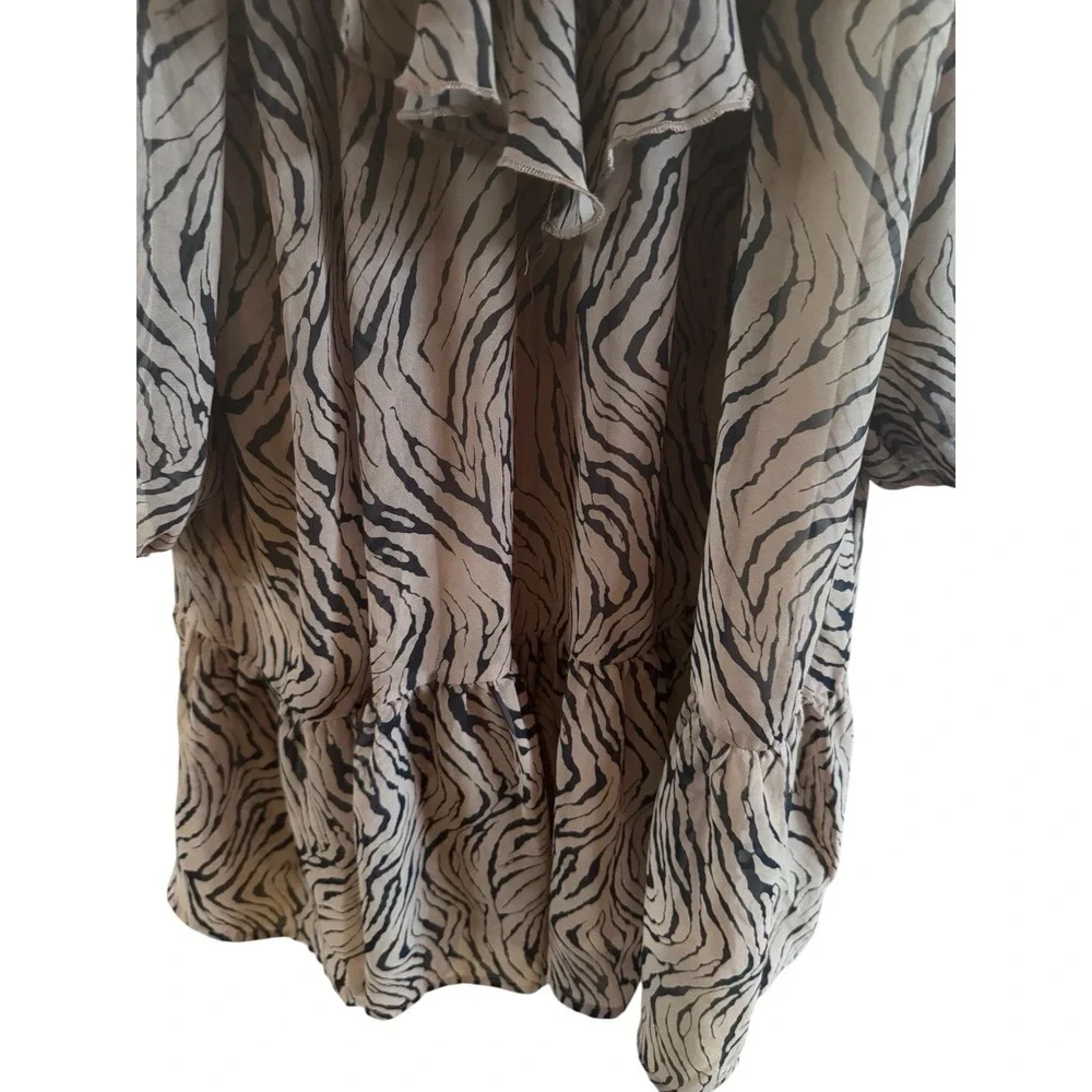 Entro Tan Black Zebra Print Mini Dress Sz Small Ruffled V Nevkline Tiered Skirt